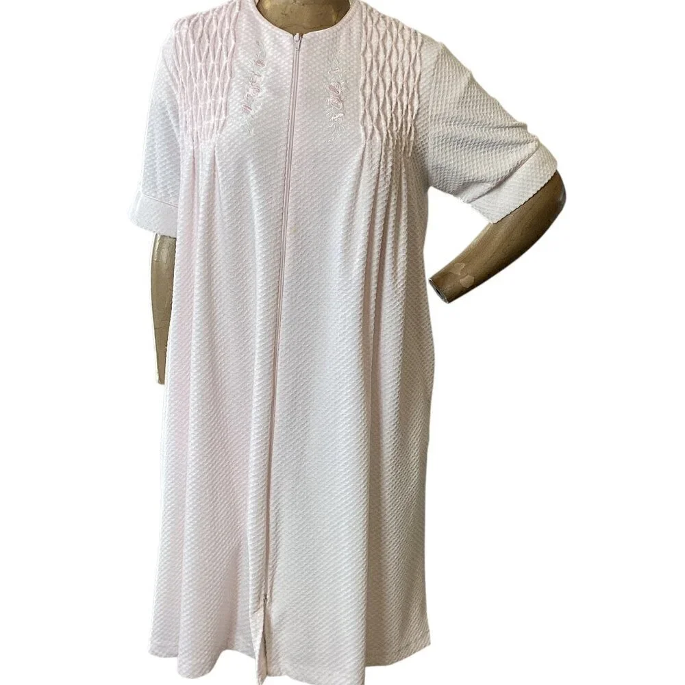 Vtg Miss Elaine 2 Piece Nightgown & Robe Set Embroidered Flowers S Pink #326E - Picture 4 of 12